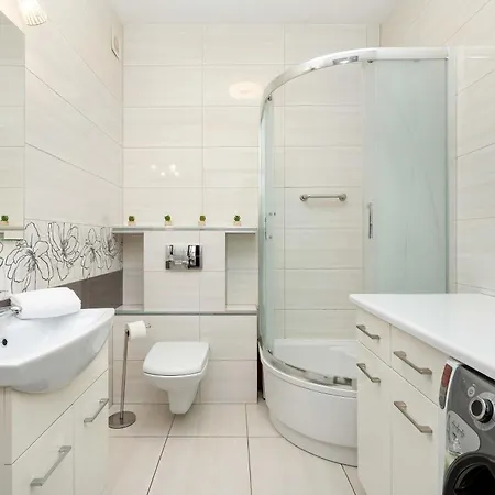Apartamento Bright Rybacka In With Parking By Renters Władysławowo