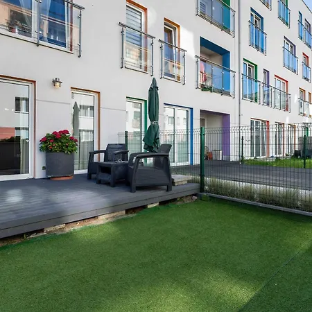 Bright Rybacka In With Parking By Renters Lejlighed *