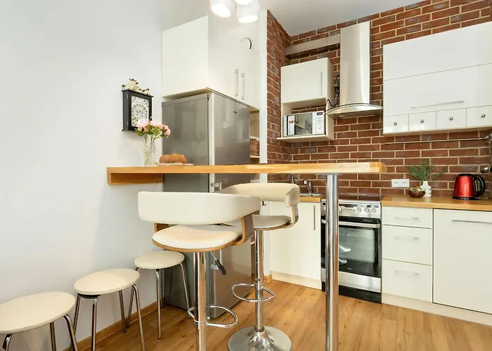 Apartamento Bright Rybacka In With Parking By Renters